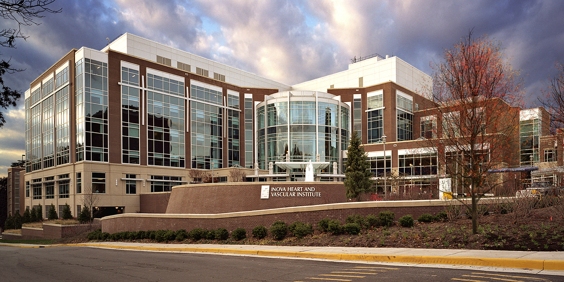 Inova Heart and Vascular Institute » Wilmot Sanz Architecture Planning